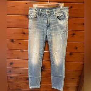 American Eagle Outfitters Women’s Faded Blue Slim Jeans